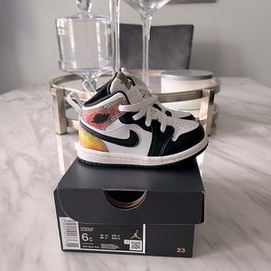 Black & white Jordan 1s toddler